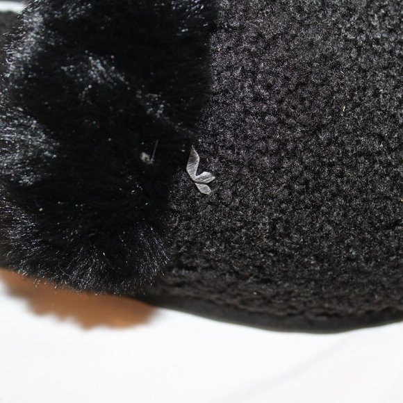 NIB UGG KOOLABURRA WOMEN'S‎ PEACHTREE CURLY FUR SLIP ON SLIPPERS BLACK - Picture 5 of 6